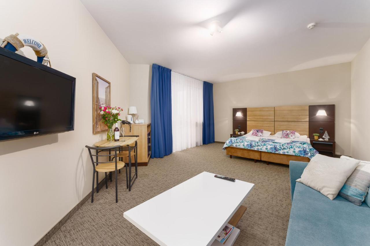 Apartamenty Prywatne W Hotelu Przy Plazy Diva コウォブジェク エクステリア 写真