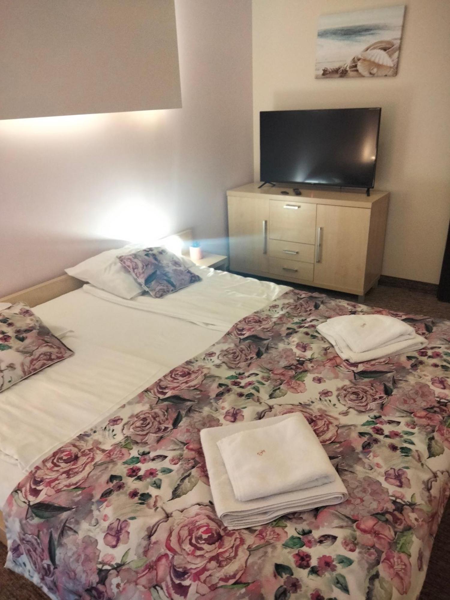 Apartamenty Prywatne W Hotelu Przy Plazy Diva コウォブジェク エクステリア 写真